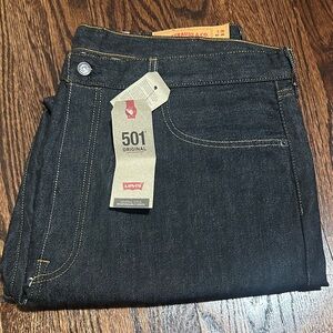 Levi's Men's Dark Denim Jeans